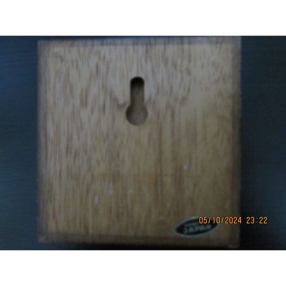 VINTAGE PIETA SMALL WOODEN PLAQUE WALL HANGING MADE IN JAPAN JESUS MOTHER MARY - Picture 4 of 6